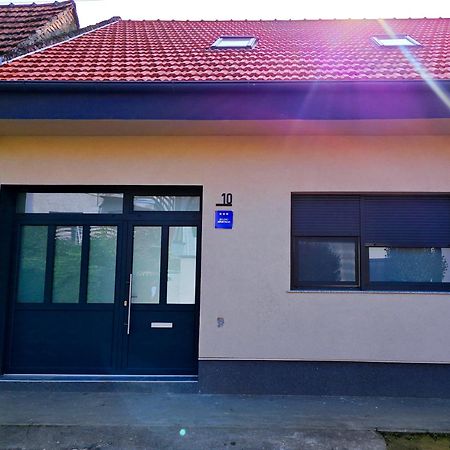 Apartmani Jana Όσιγιεκ Εξωτερικό φωτογραφία